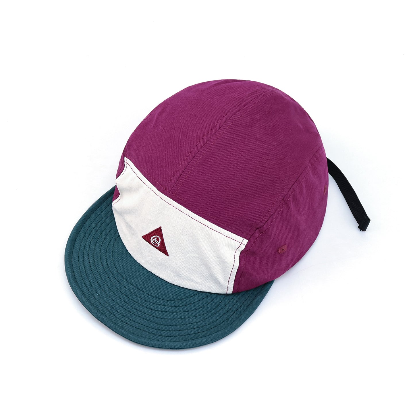 Casquette à 5 panneaux à visière souple et coutures contrastées