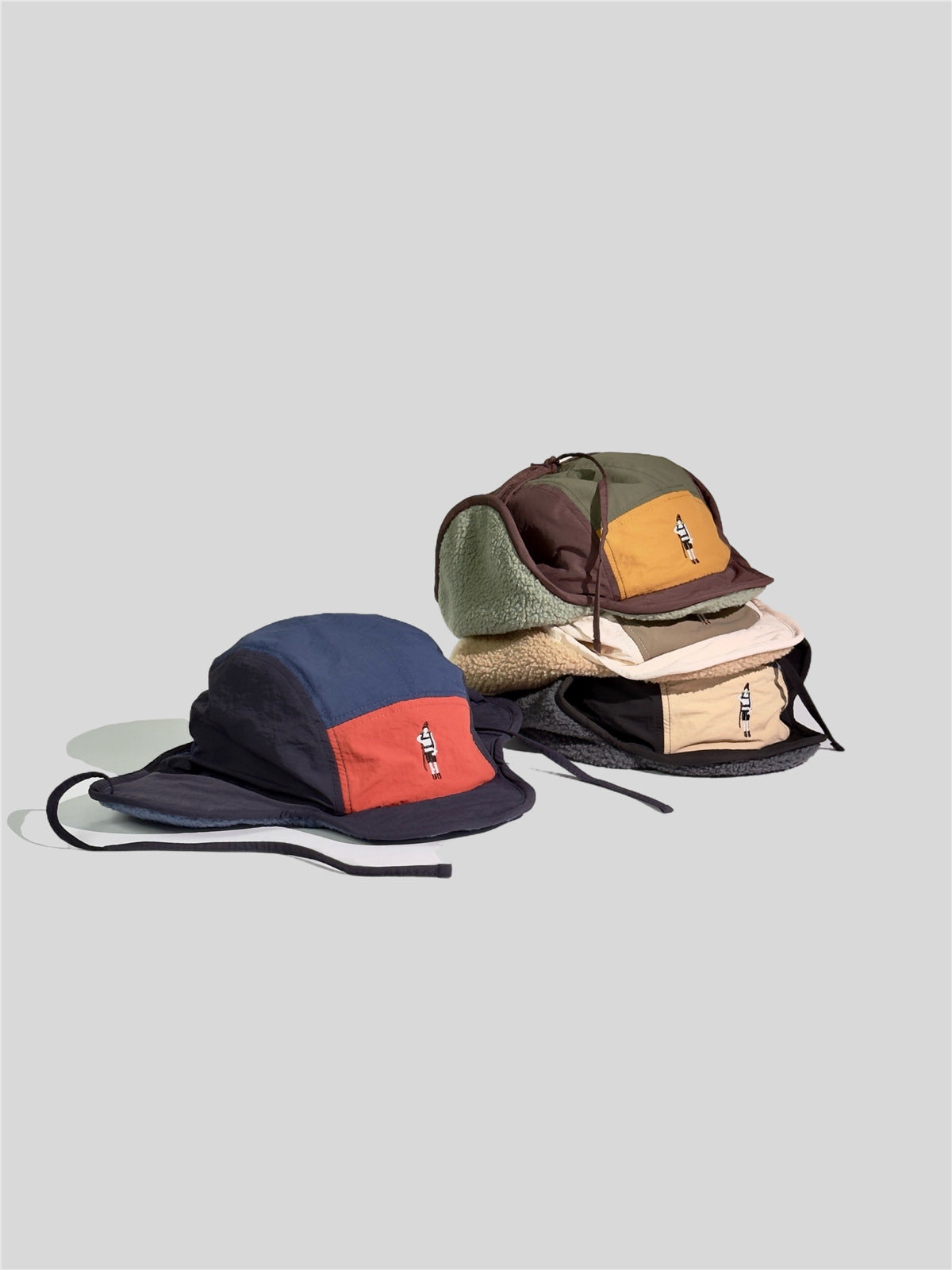 Trappeur chaleureux aux couleurs rétro assorties