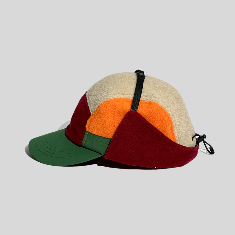 Fleece-Trapper im Farbblockdesign