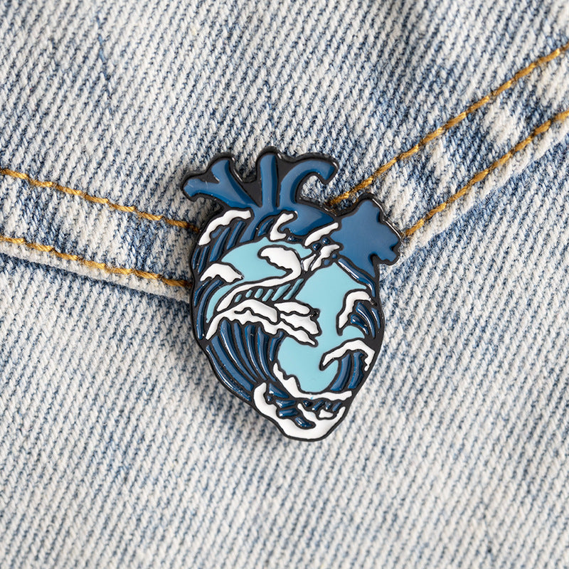 Exaggerated Heart Brooch