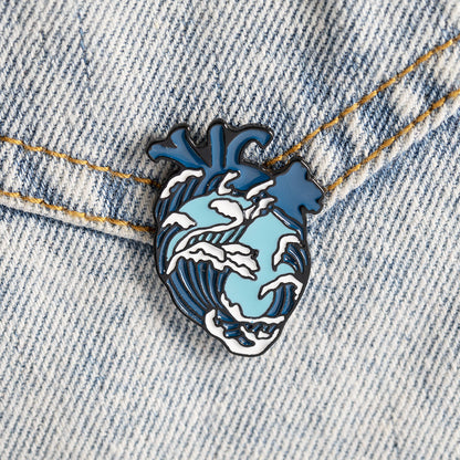 Exaggerated Heart Brooch