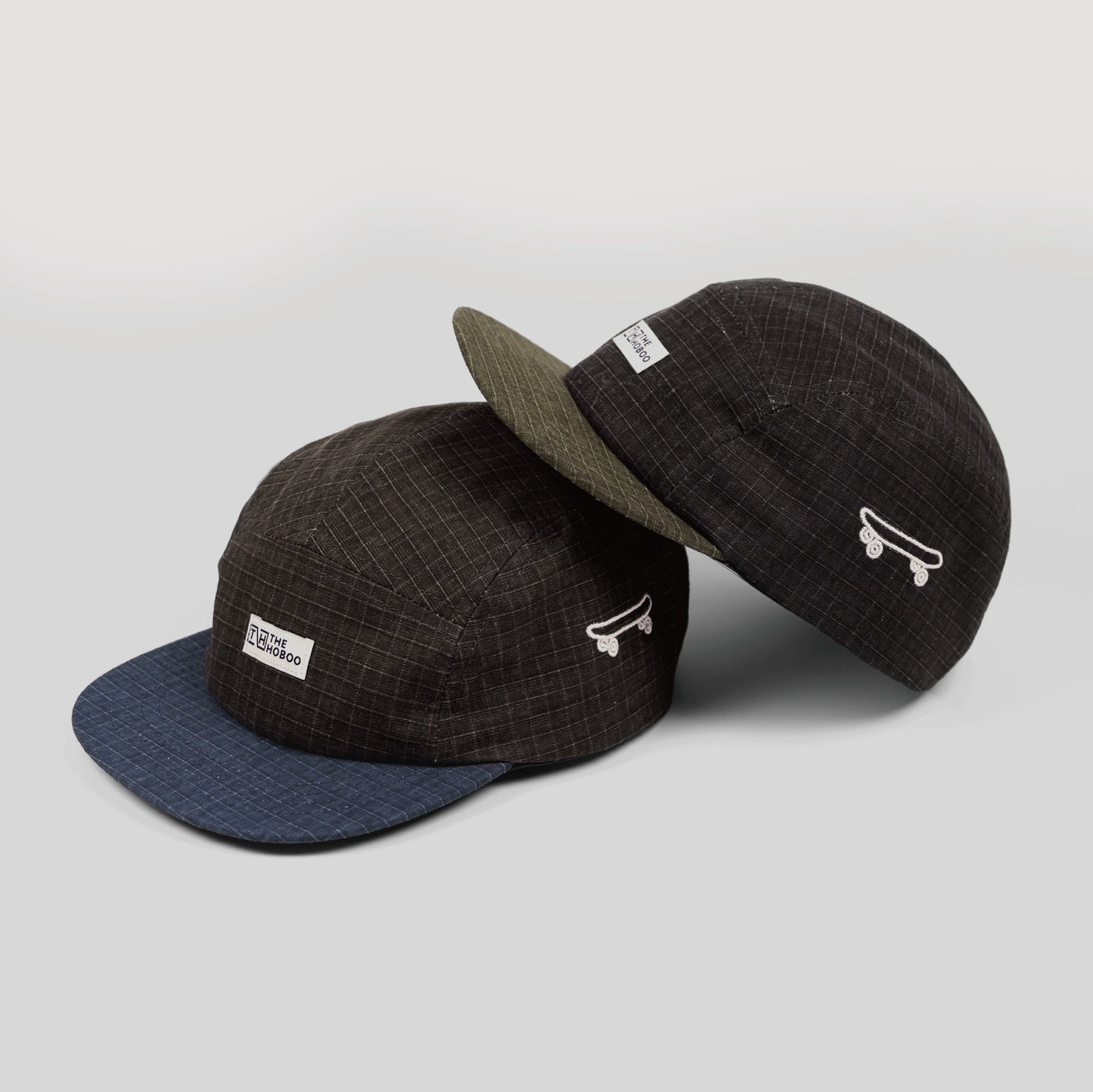 Casquette à 5 panneaux avec motif à carreaux