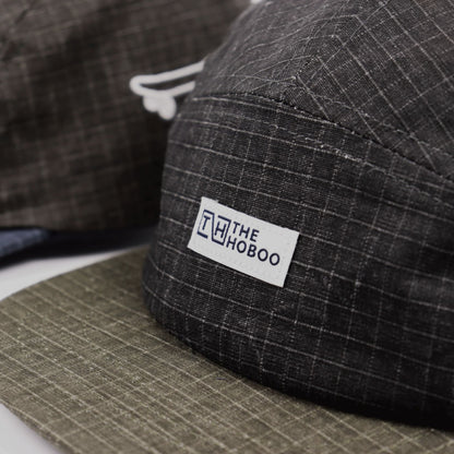 Casquette à 5 panneaux avec motif à carreaux
