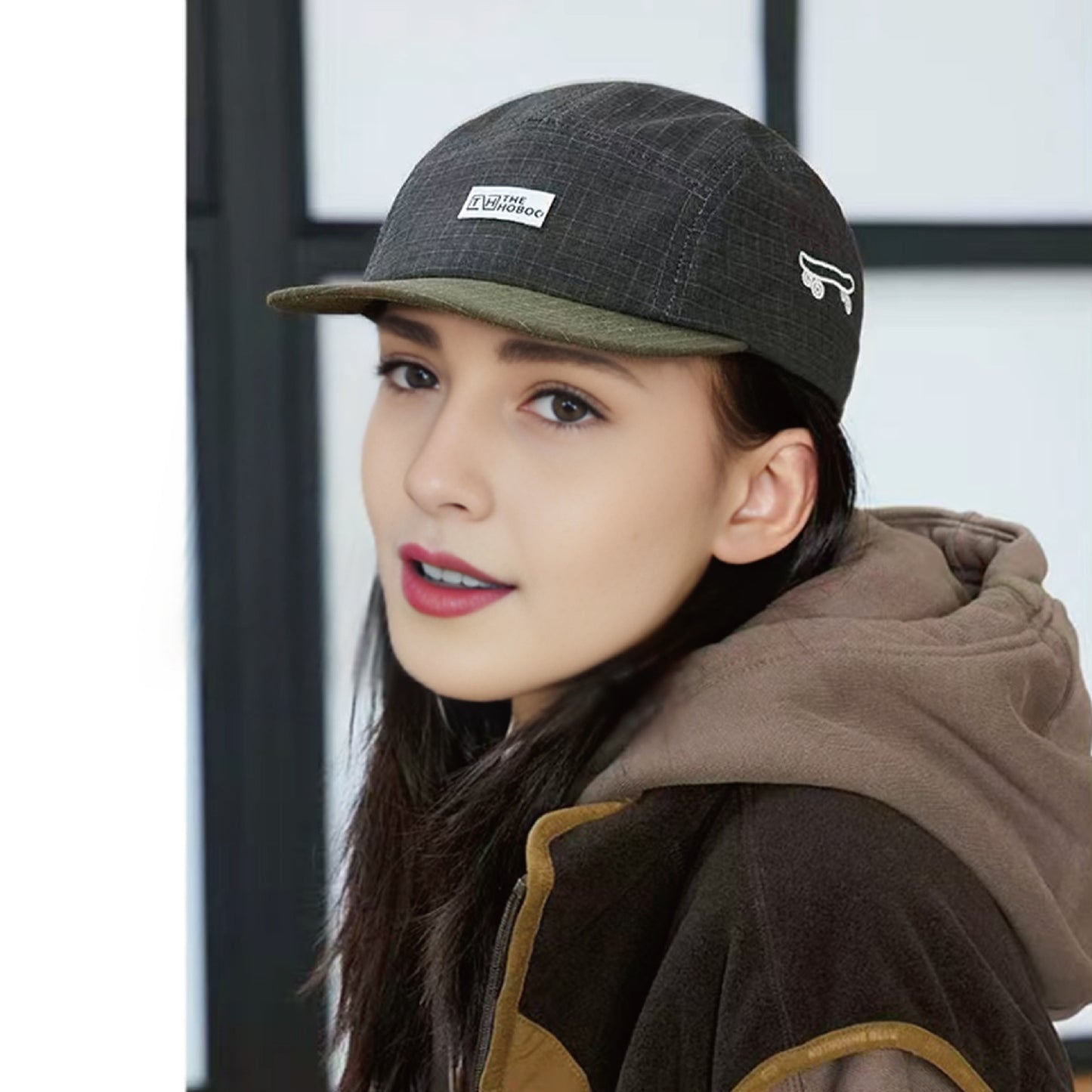 Casquette à 5 panneaux avec motif à carreaux