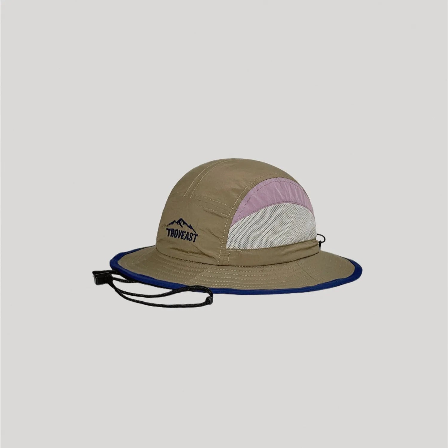 Packable nylon travel bucket hat with flexible brim and lightweight design